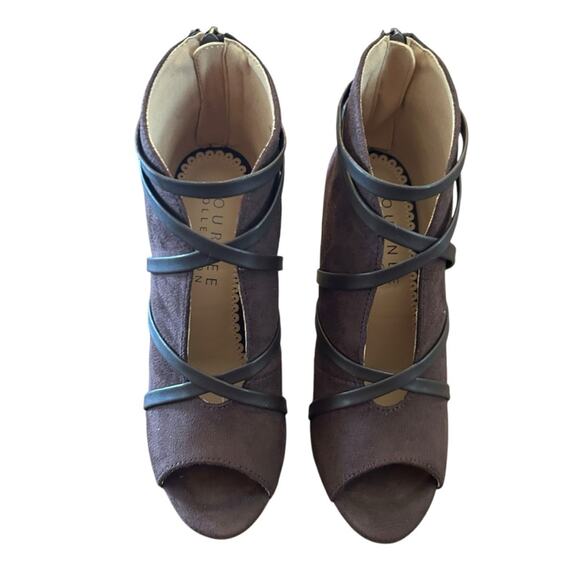 Journee Collection Samara Stiletto Heel Ankle Bootie NEW Size 6  Brown - Picture 2 of 10